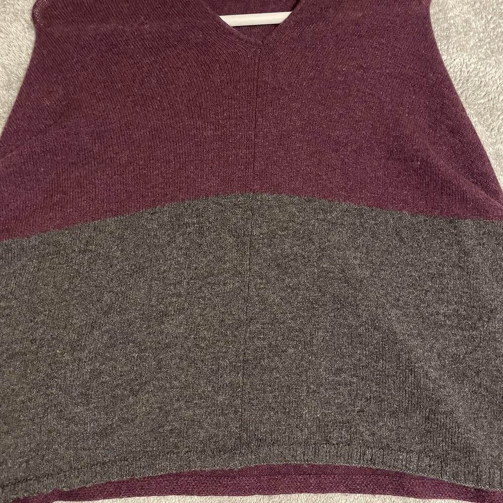 Celeste Wool Cashmere Poncho Shawl Sweater Colorblock Burgundy Wine / Grey S-M - Picture 2 of 6